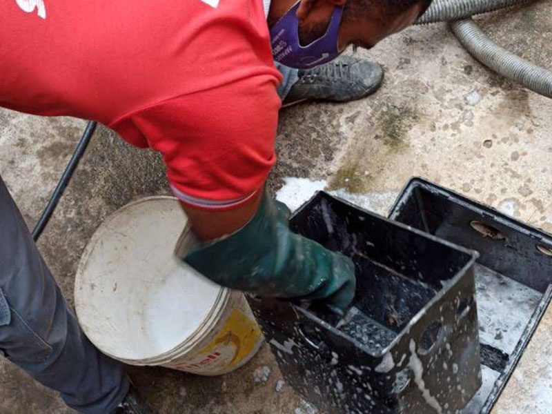 Desentupimento de Caixa de Gordura | Facilita Desentupidora em Contagem Desentupimento de Caixa de Gordura | Facilita Desentupidora em Contagem