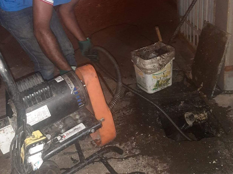 Bombeiro Hidr�ulico | Facilita Desentupidora em Contagem Bombeiro Hidr�ulico | Facilita Desentupidora em Contagem