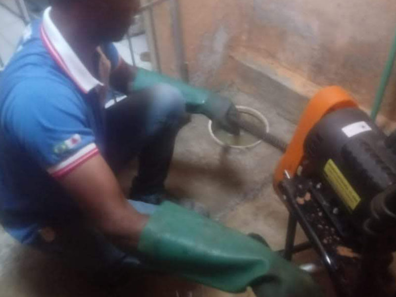 Or�amento de Limpeza de Fossa em Contagem | Facilita Desentupidora Or�amento de Limpeza de Fossa em Contagem | Facilita Desentupidora